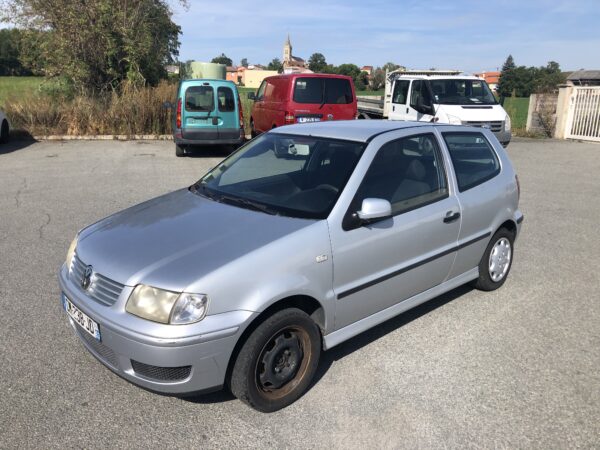 VOLKSWAGEN POLO 1.4 75cv (ESSENCE)