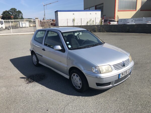 VOLKSWAGEN POLO 1.4 75cv (ESSENCE) – Image 3