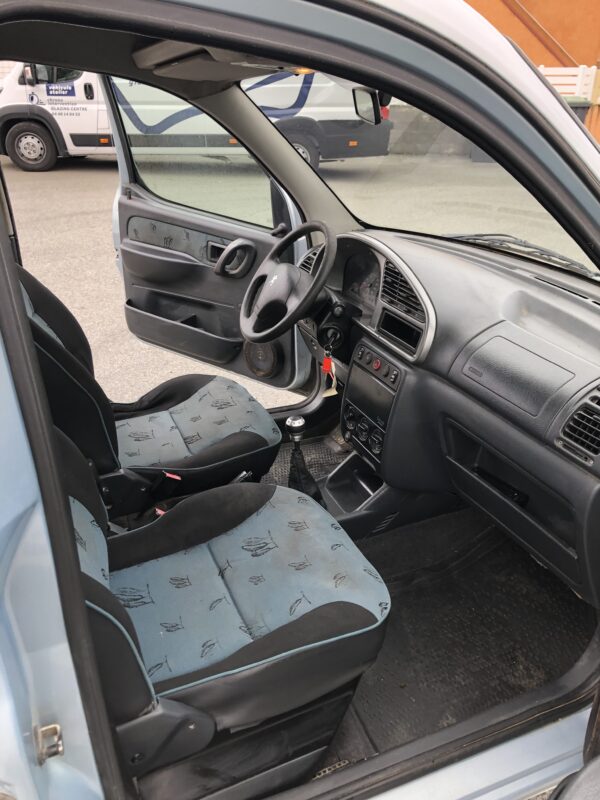 PEUGEOT PARTNER 2.0HDI USHUAIA – Image 13