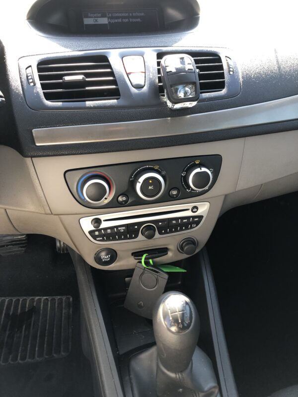 RENAULT MEGANE III 1.5 DCI 90ch – Image 8