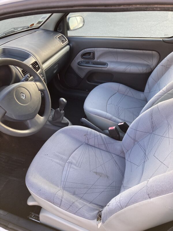 RENAULT CLIO 1.5DCI 65ch – Image 8