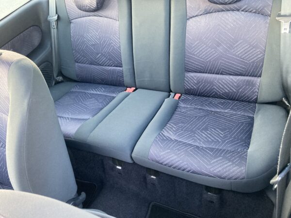RENAULT CLIO 1.4 (ESSENCE) 98ch – Image 12