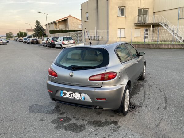 ALFA ROMEO 147 JTDM 1.9 120ch – Image 6