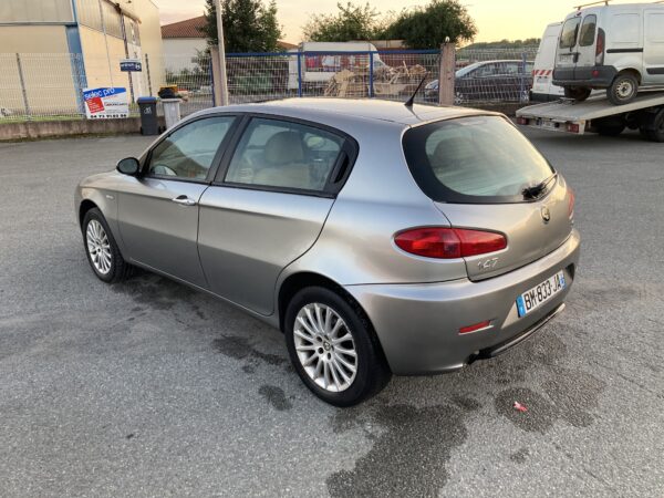 ALFA ROMEO 147 JTDM 1.9 120ch – Image 7