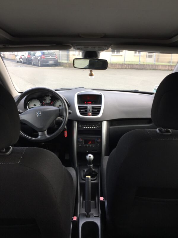 PEUGEOT 207 HDI 90ch – Image 12