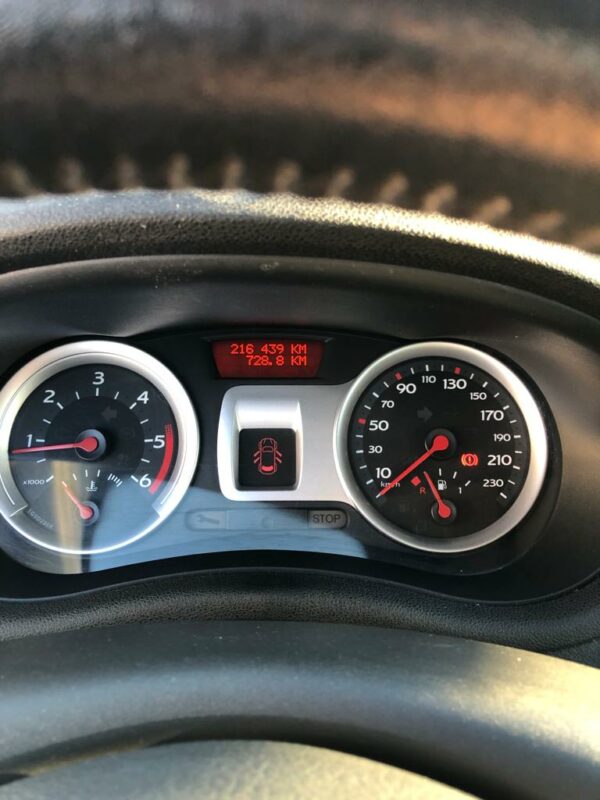 RENAULT CLIO III 1.5DCI 75ch – Image 7