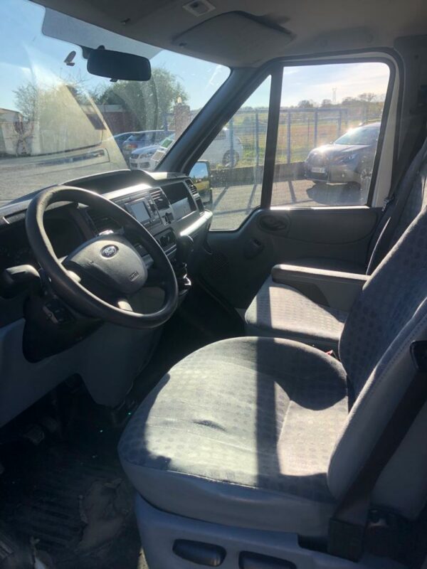 FORD TRANSIT 2.2 TDCI 16V 110ch – Image 9
