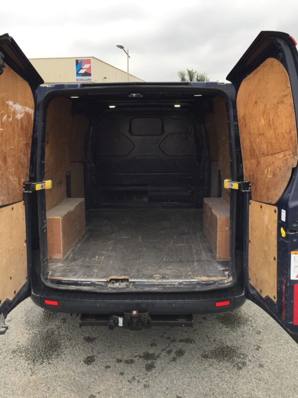 FORD TRANSIT CUSTOM 2.2 TDCI 125ch – Image 12