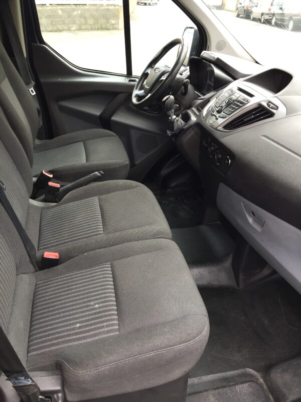 FORD TRANSIT CUSTOM 2.2 TDCI 125ch – Image 4