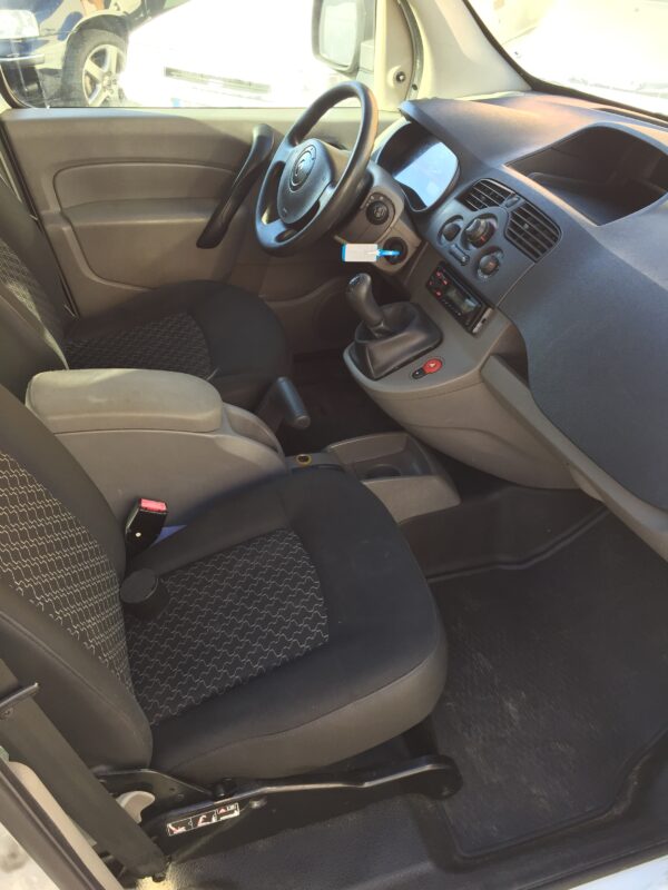 RENAULT KANGOO 1.5 DCI Rapid Extra 85ch – Image 10