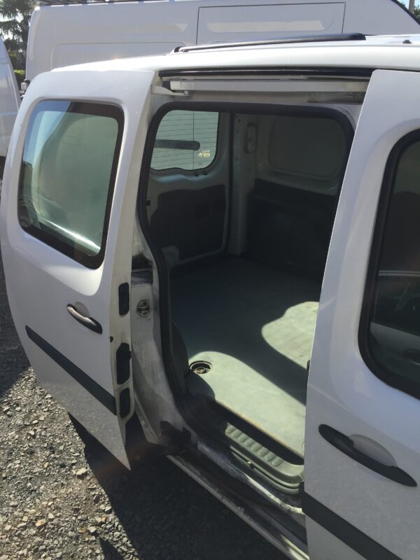RENAULT KANGOO 1.5 DCI Rapid Extra 85ch – Image 8