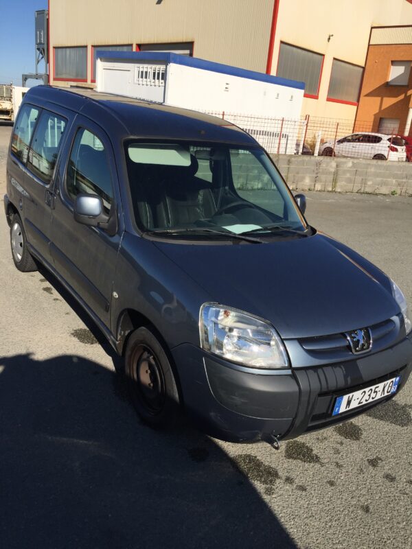 PEUGEOT PARTNER 1.6 HDI Presence 75ch – Image 4