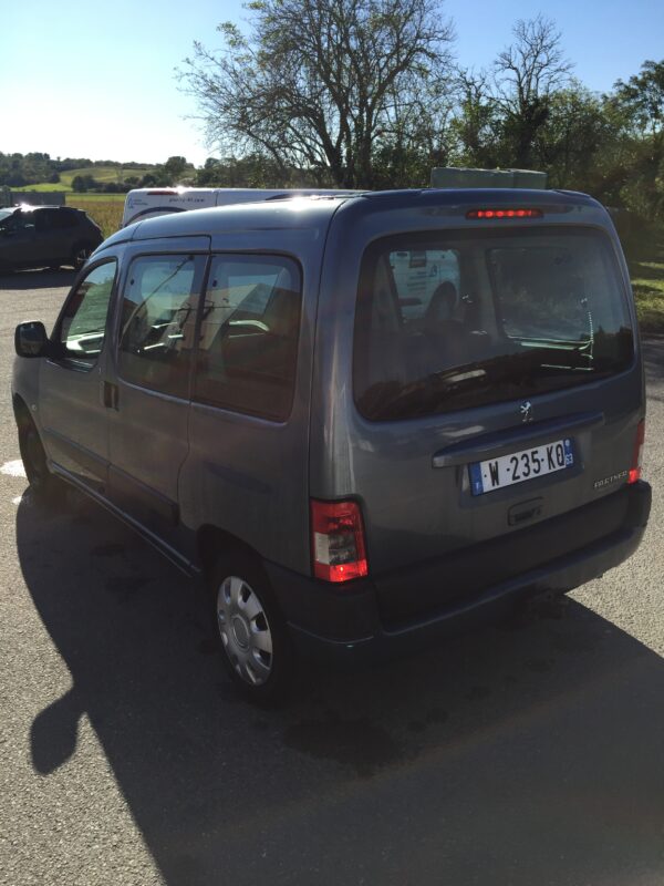 PEUGEOT PARTNER 1.6 HDI Presence 75ch – Image 7