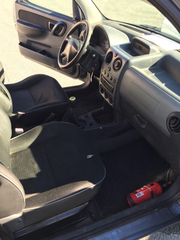 PEUGEOT PARTNER 1.6 HDI Presence 75ch – Image 10