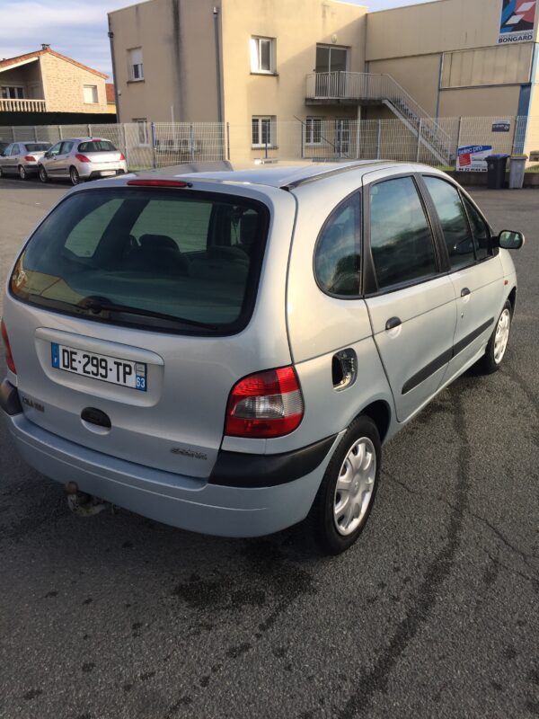 RENAULT SCENIC 1.9 DCI – Image 6