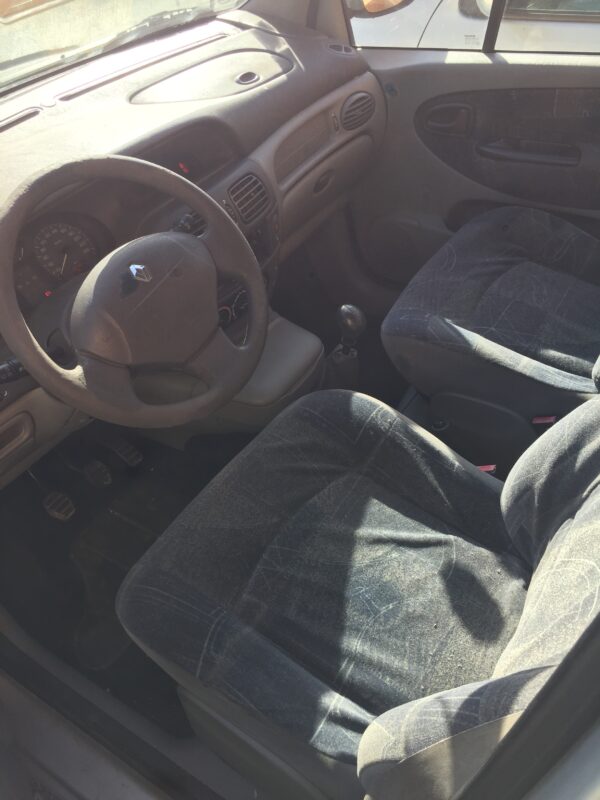 RENAULT SCENIC 1.9 DCI – Image 12