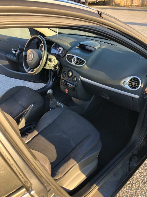 RENAULT CLIO III 1.5DCI 75ch – Image 6