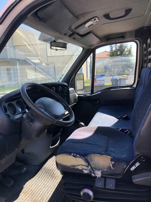 IVECO DAILY 35C13 2.8TD 125ch – Image 10