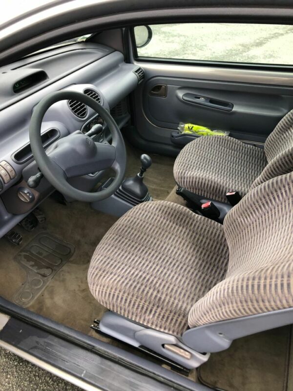 RENAULT TWINGO 1.2 i 60ch – Image 12