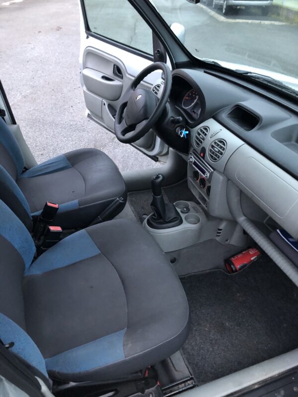 RENAULT KANGOO 1.5dCi 68ch – Image 9
