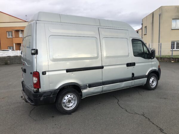 Renault Master L2H2 2.5Dci 150cv – Image 17