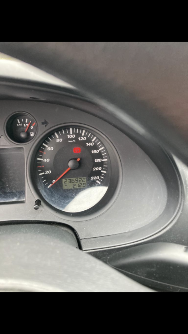 SEAT IBIZA 1.4 TDI 75ch – Image 8
