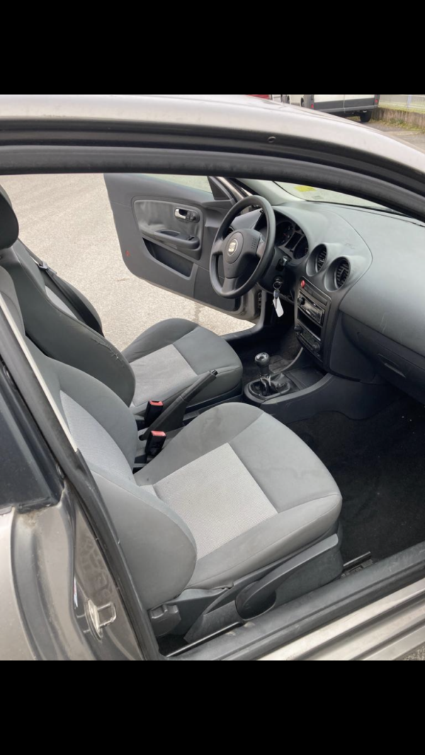SEAT IBIZA 1.4 TDI 75ch – Image 11