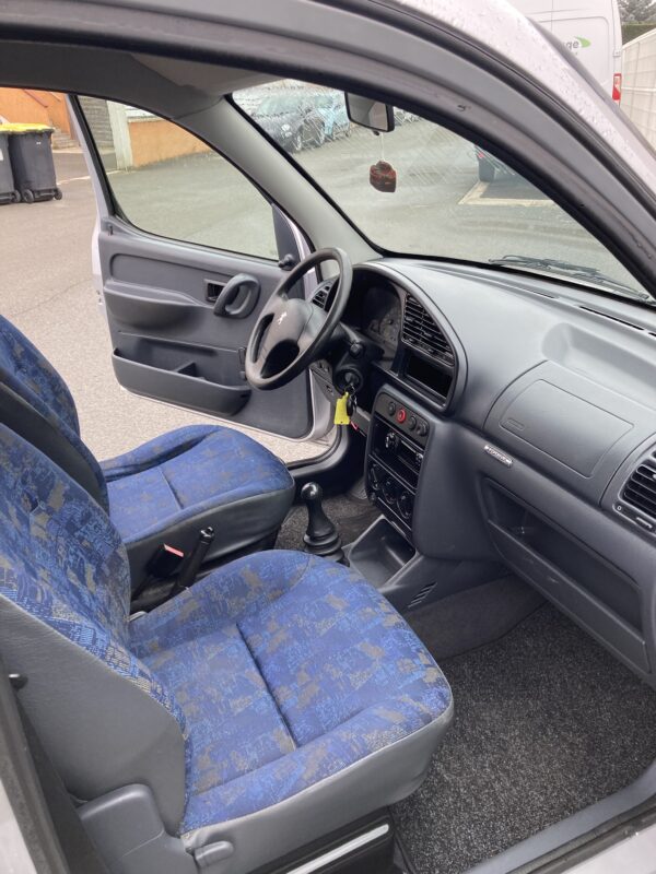 Peugeot Partner 2.0 HDI – Image 10