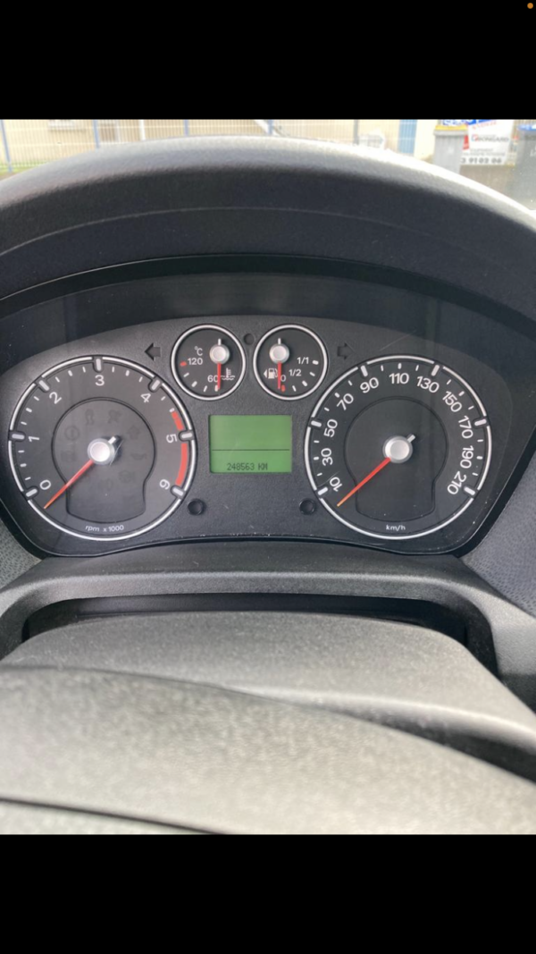 FORD FIESTA 1.4 TDCi Clim – Image 13
