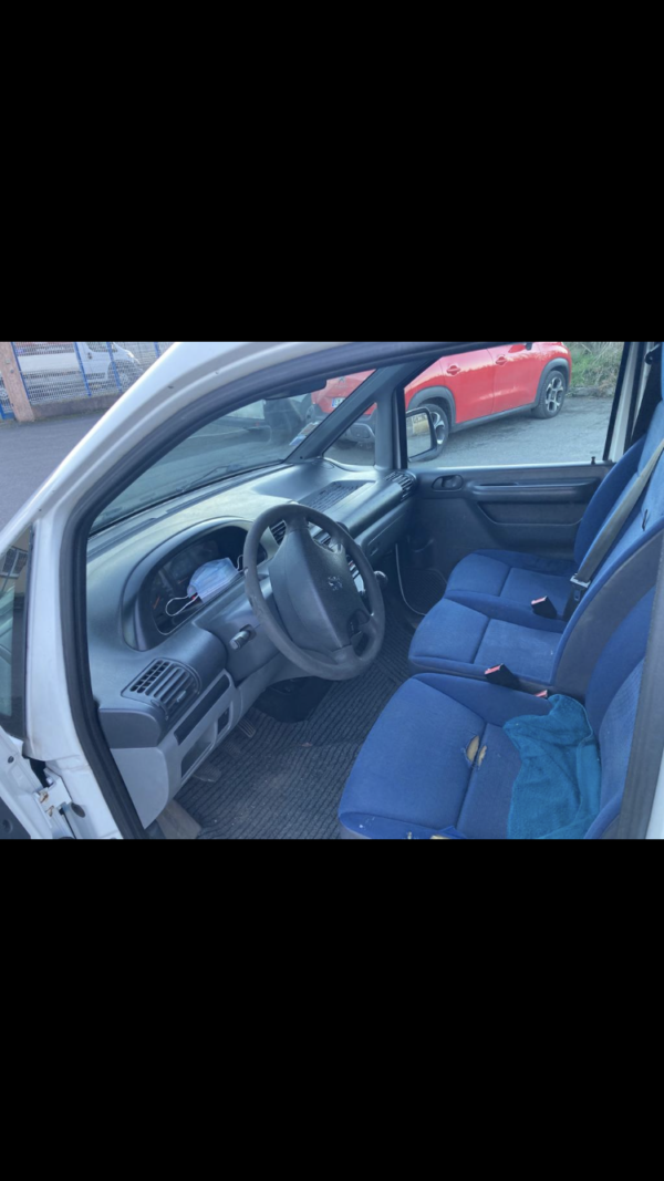 PEUGEOT EXPERT 2.0 HDI 3Places – Image 8