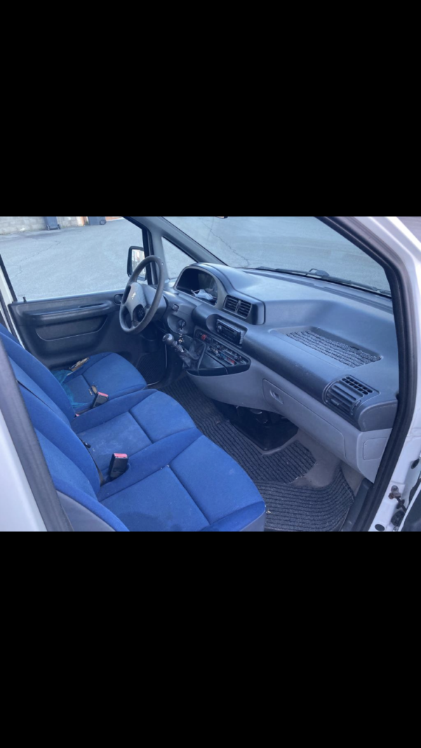 PEUGEOT EXPERT 2.0 HDI 3Places – Image 11