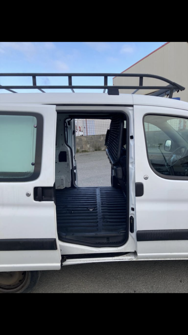 PEUGEOT PARTNER 2.0 HDI 90ch – Image 11