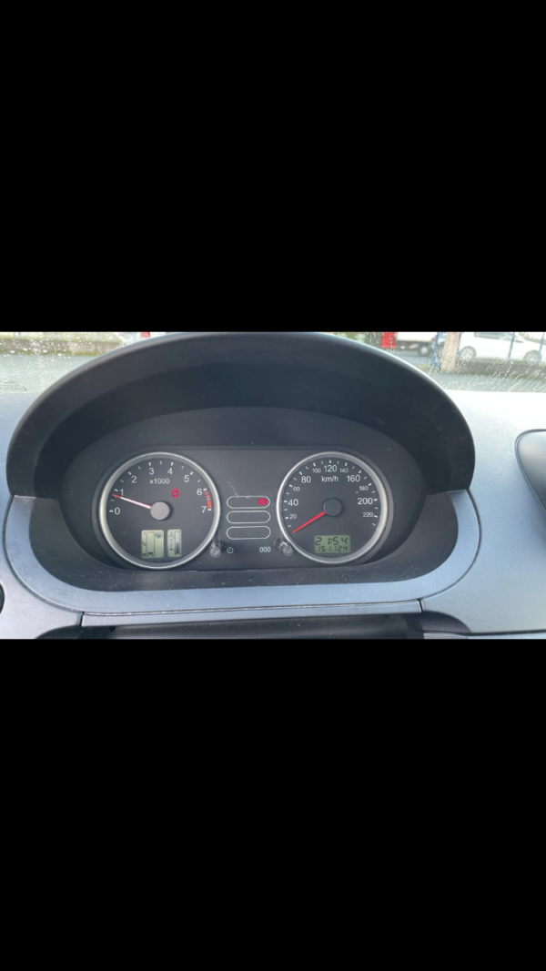 FORD FIESTA V 1.3i 70ch – Image 9