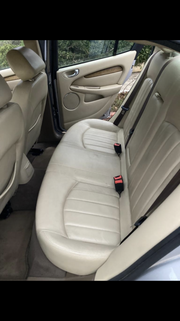 JAGUAR X-TYPE BERLINE 2.0 D 130ch – Image 12