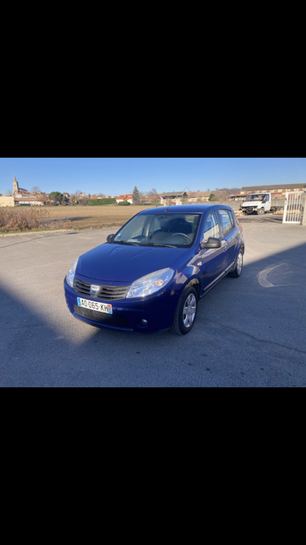 DACIA SANDERO 1.4 MPI ESSENCE+GPL – Image 3