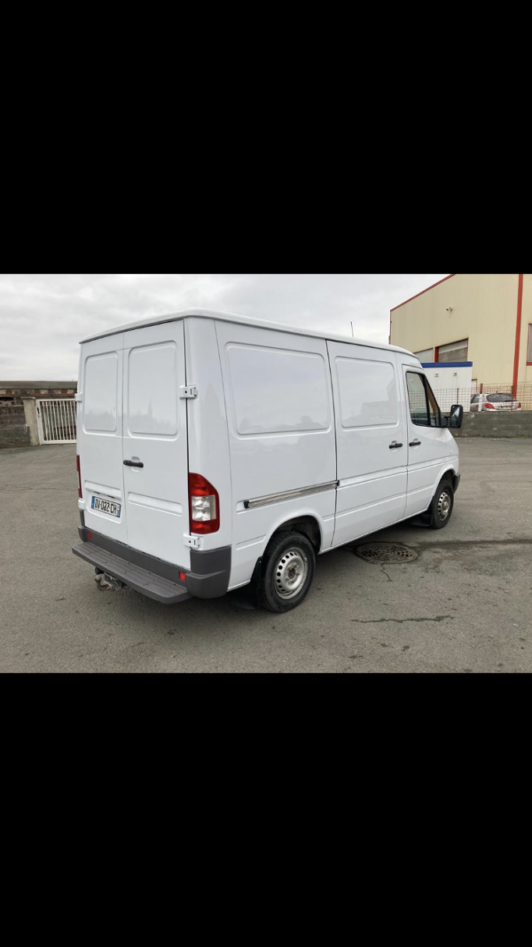 MERCEDES BENZ SPRINTER 208D – Image 5