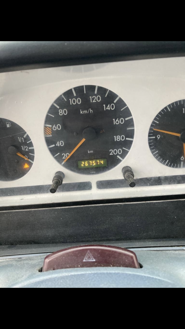 MERCEDES BENZ SPRINTER 208D – Image 9