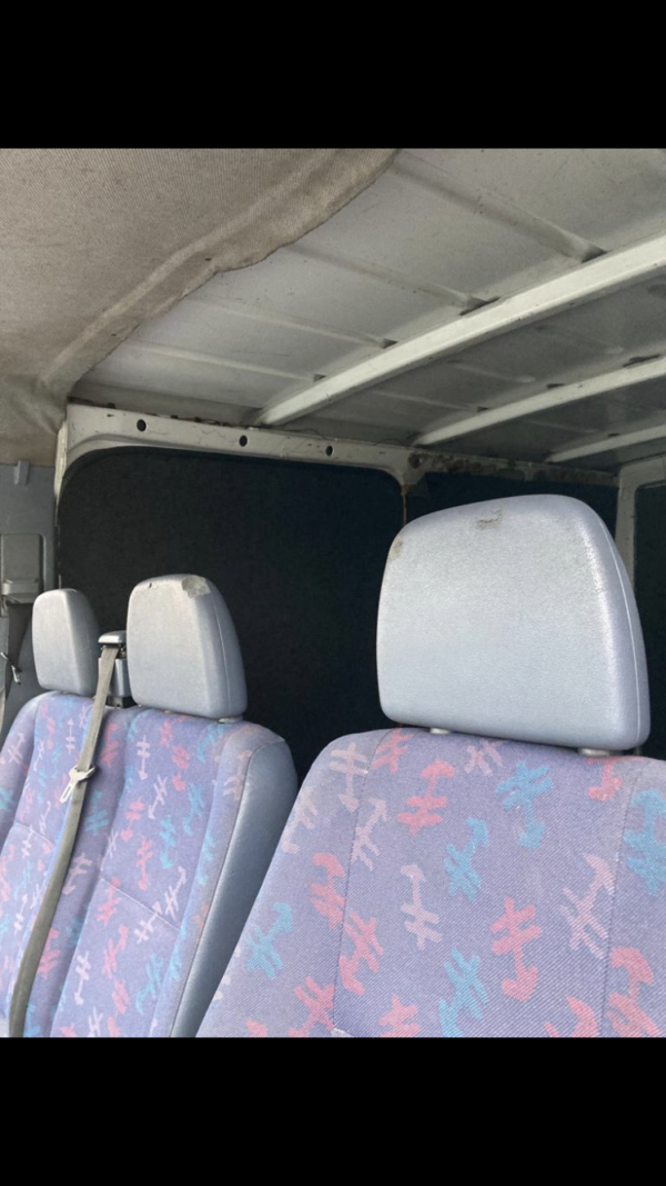 MERCEDES BENZ SPRINTER 208D – Image 11