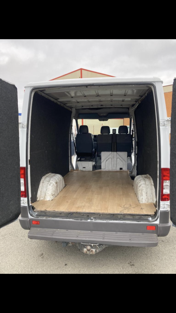 MERCEDES BENZ SPRINTER 208D – Image 13