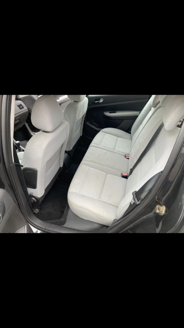 PEUGEOT 307 1.4 i 90ch – Image 13