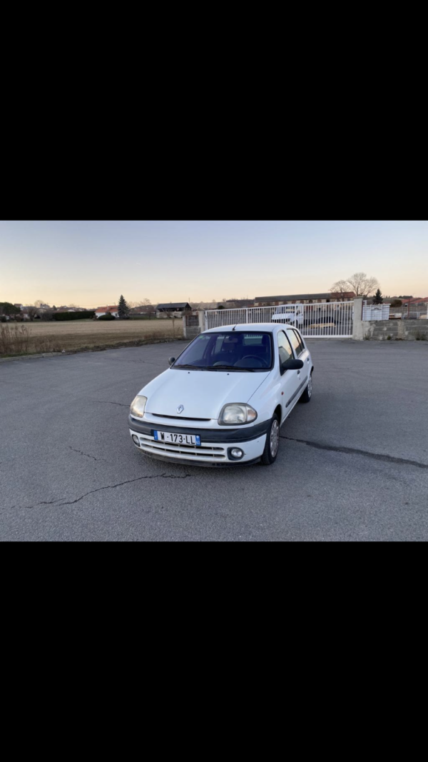 RENAULT CLIO II 1.2 58ch – Image 3