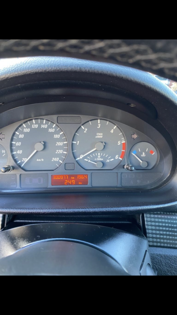 BMW 320Cd 2.0 TD 16V 150ch – Image 10