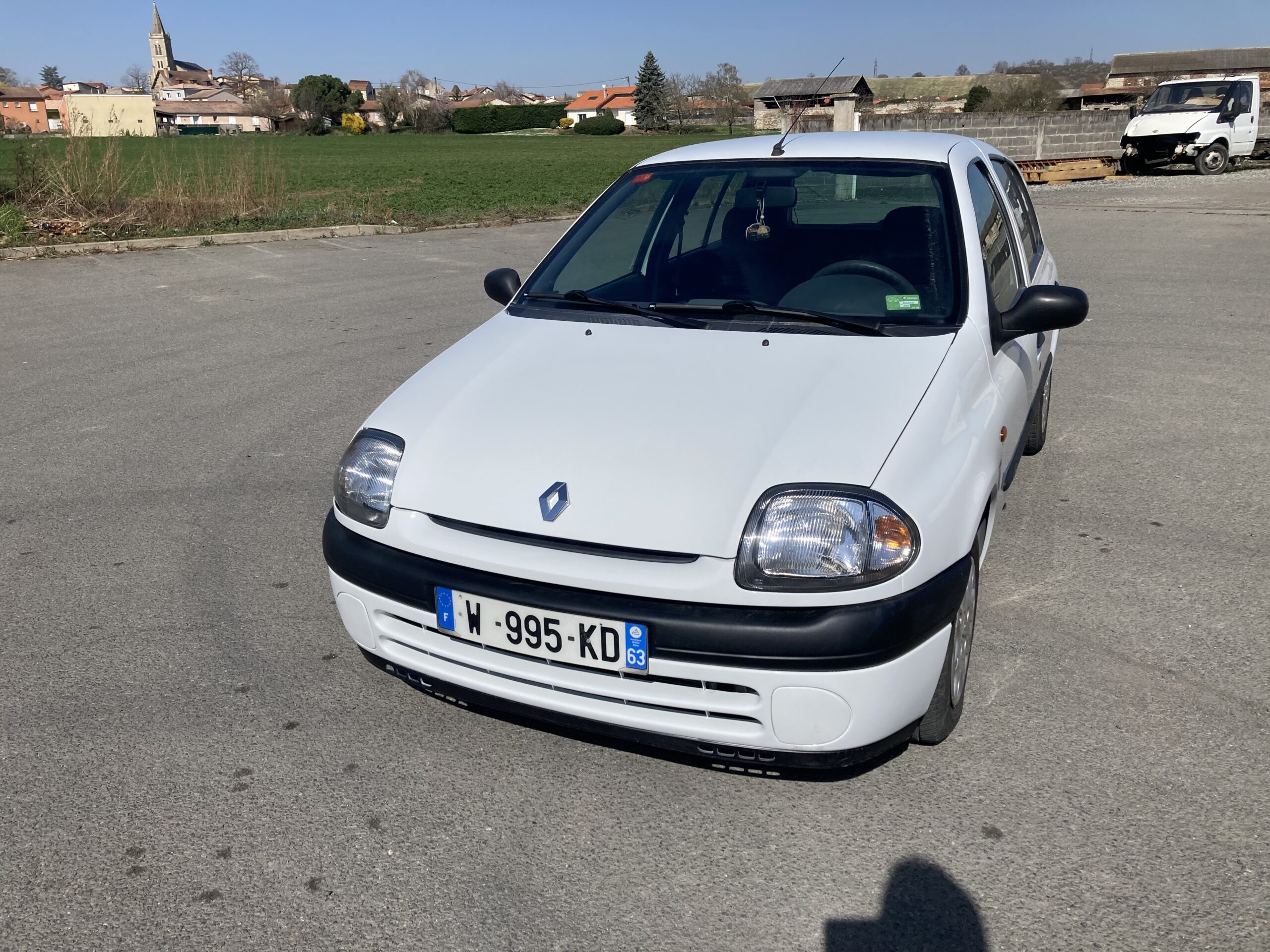 Renault Clio II 1.2i RXE 60cv - MP Négoce