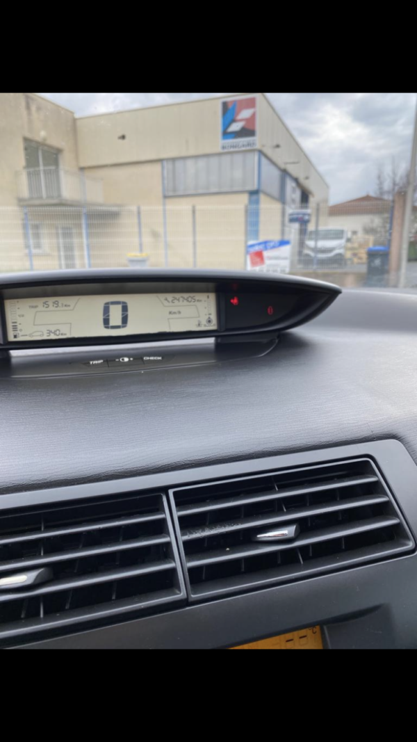 CITROEN C4 1.6HDI 90ch – Image 9