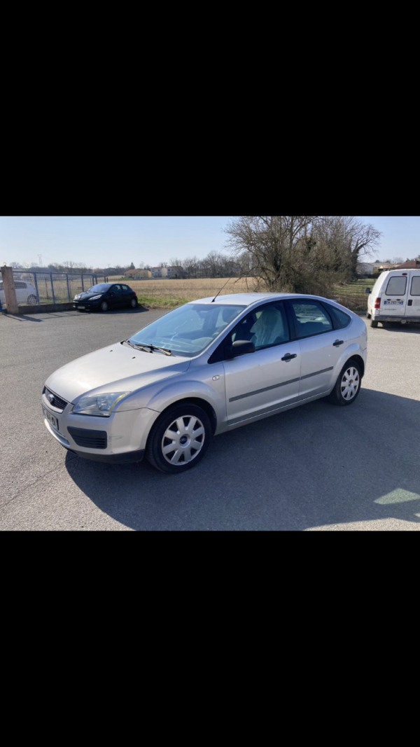 FORD FOCUS 2.0 i 145ch