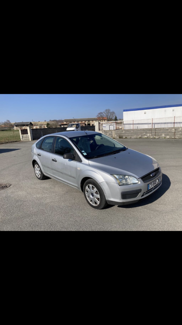 FORD FOCUS 2.0 i 145ch – Image 4