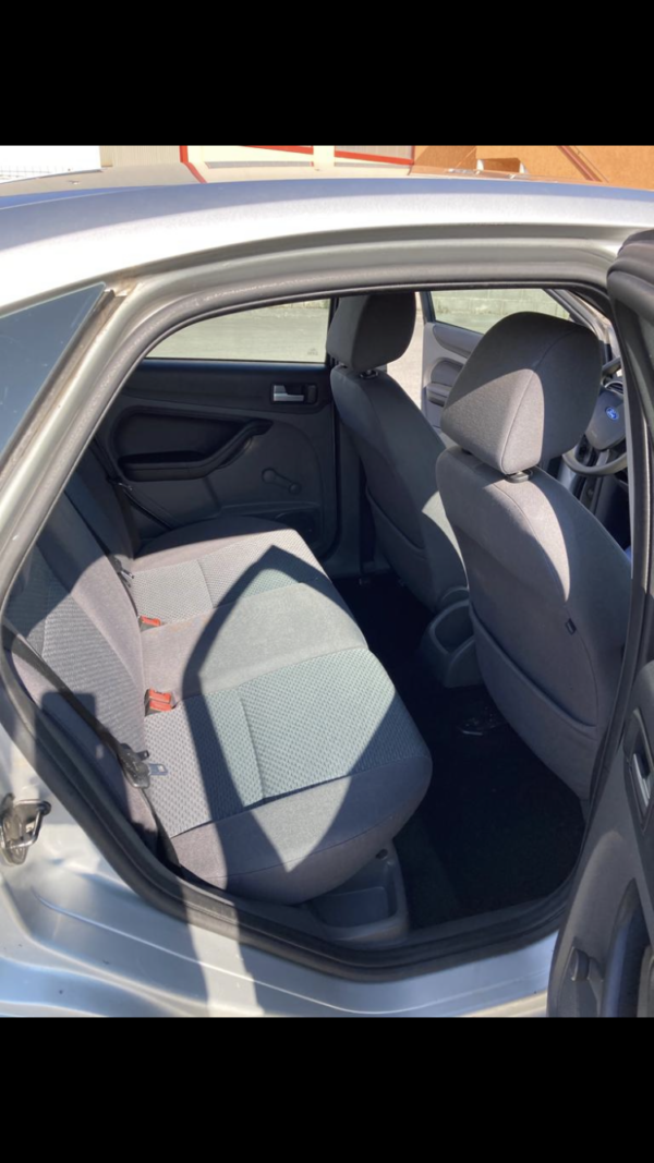 FORD FOCUS 2.0 i 145ch – Image 13