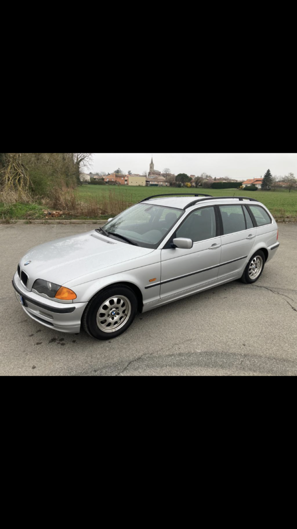 BMW 320i 150ch