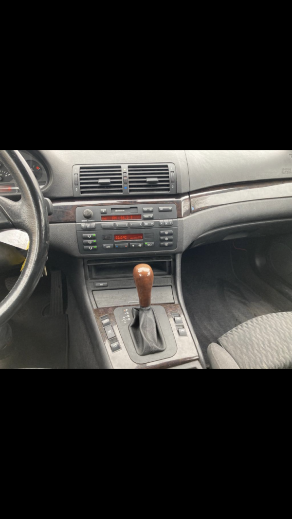 BMW 320i 150ch – Image 10