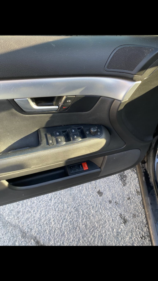 AUDI A4 AVANT 2.0 TDI 16V 140ch – Image 9